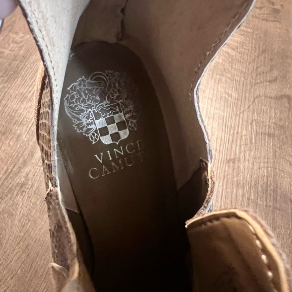 Vince Camuto Bootie Sz 7 - Picture 8 of 13